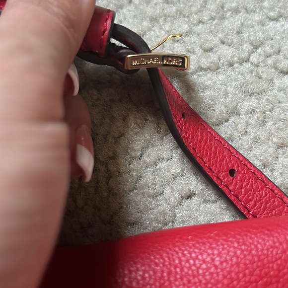 Michael Kors Crossbody - Picture 10 of 10